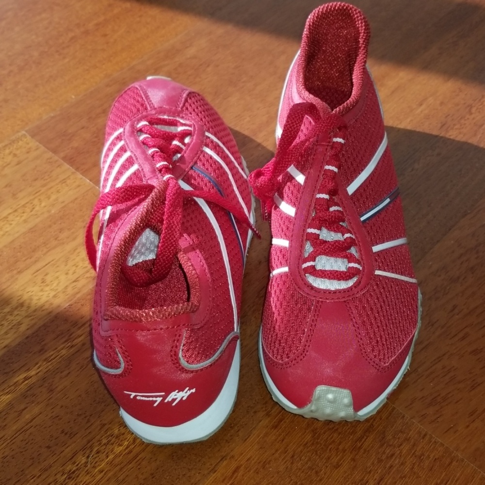 Mesh sneakers